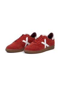 MUNICH Trainers - deep red