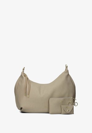 Borsa hobo in pelle beige con una texture liscia, silhouette curva e hardware dorato. Include una piccola pochette e un portachiavi.