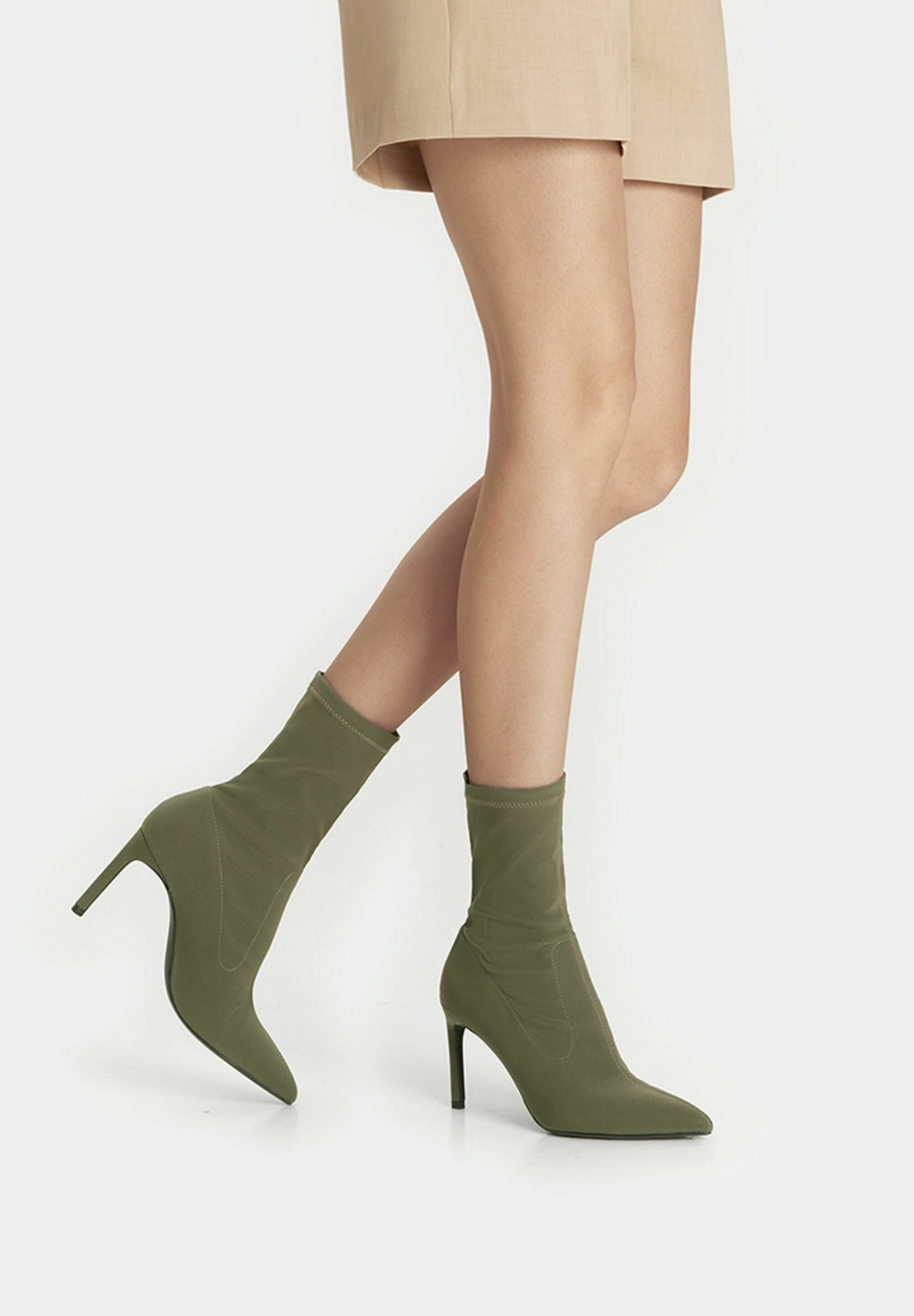 Bershka Korte laarzen - khaki/kaki - Zalando.be