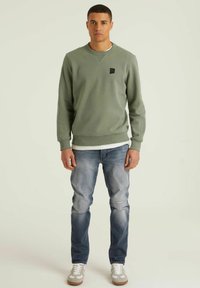 CHASIN' RYDER - Sportska majica - light green