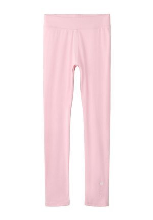 Leggings de color rosa claro de longitud completa con una cintura lisa y un logo reflectante sutil cerca de la parte inferior de la pierna.