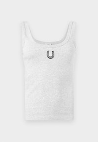 Camiseta sin mangas gris hecha de suave algodón, con un bordado de herradura negra en el centro frontal y un escote redondeado.