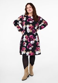 Zizzi Vestido informal - black pink floweraop