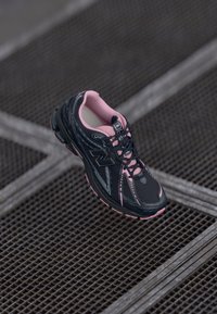 U1906 UNISEX - Sneakers - eclipse