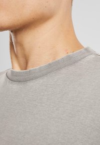 Urban Classics WASHED TEE - Paprasti marškinėliai - steelgrey