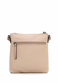Borsa a tracolla in pelle color beige chiaro con una superficie liscia, dotata di una tasca frontale con zip e tracolla regolabile.