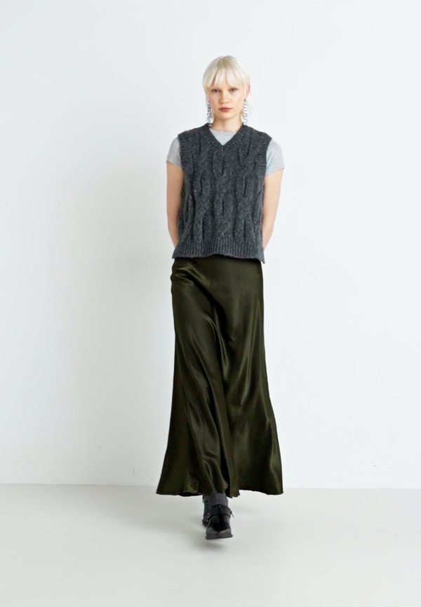 NICOLETTE ULLAS SKIRT - Maxi skirt - forest night2