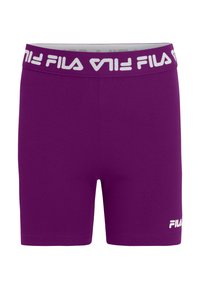 Pantalones cortos deportivos morados con un logo blanco de FILA en la pierna izquierda y una cintura elástica blanca que presenta el nombre de la marca en letras en contraste.