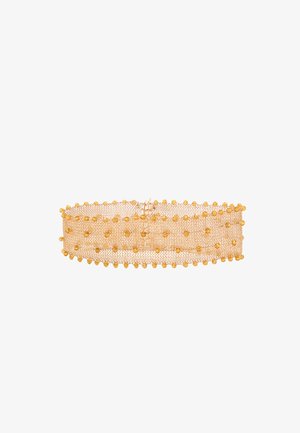 Collier ras-du-cou en maille dorée avec de petites perles rondes uniformément réparties sur toute sa surface et une fermeture à clip.