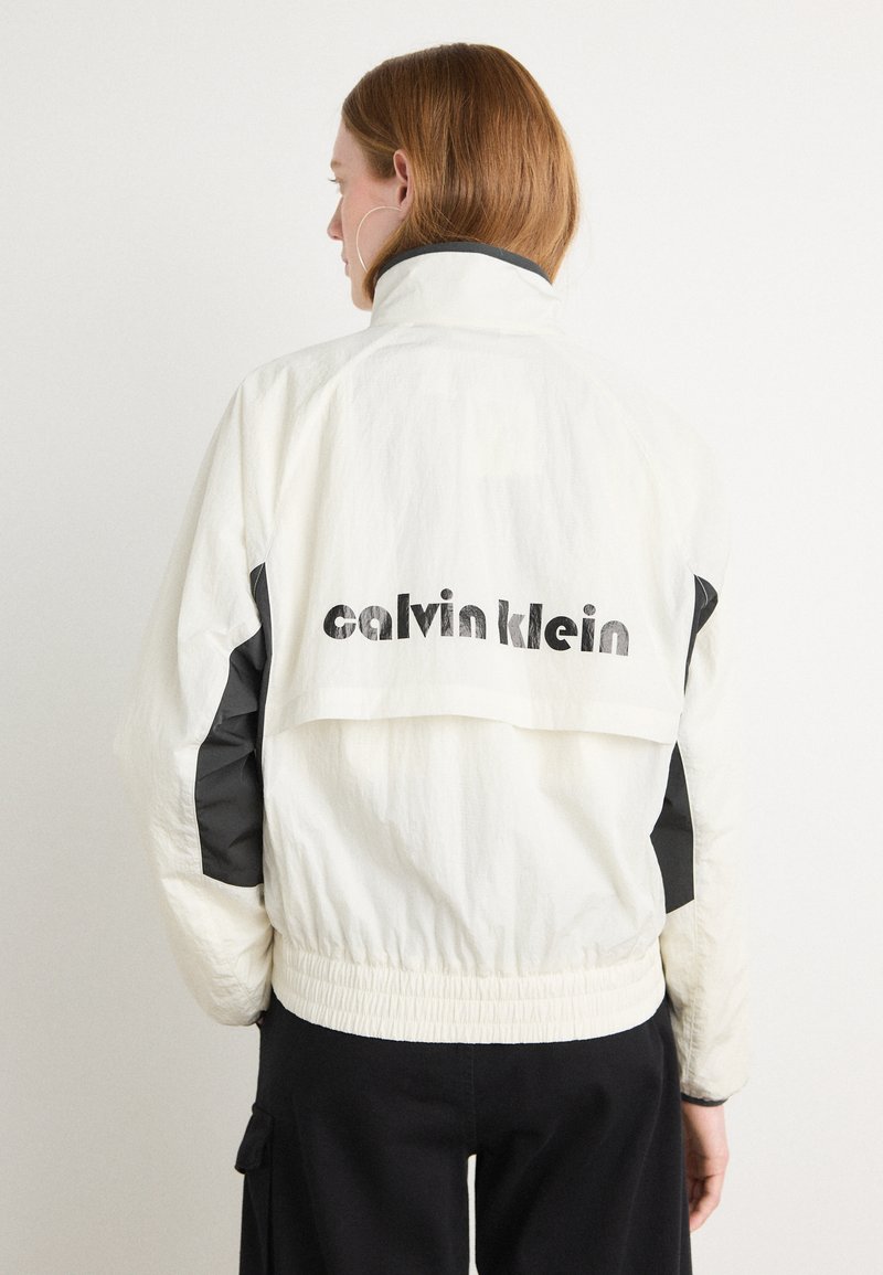 Calvin Klein Jeans RETRO TRACK JACKET - Training jacket - tofu