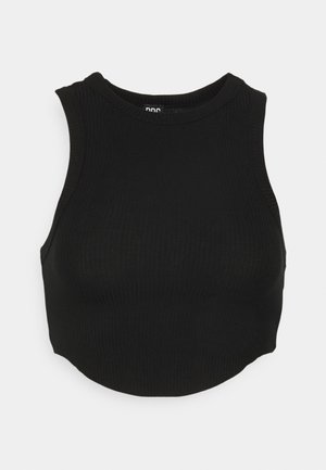 Crni rebrasti crop top s visokom ovratnikom i bez rukava. Mekana tekstura, prilagođenog kroja i blago zakrivljenim rubom.
