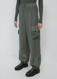 Calliope JOGGER TASCHE  - Cargohose - verde militare chiaro