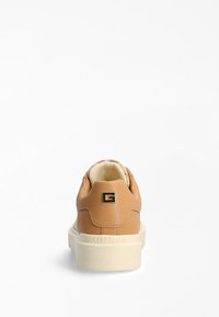 Guess Sneakers - brown