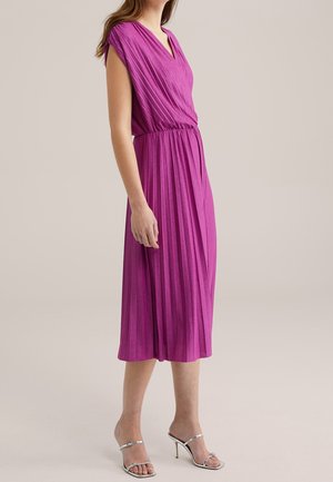 Cocktail dress / Party dress - purple