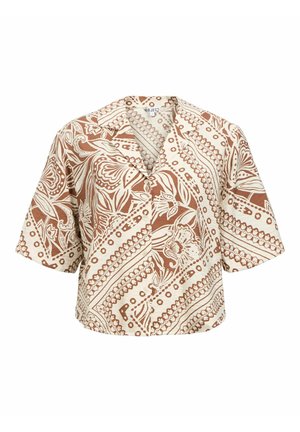 Blouse à manches courtes et col en crème avec un motif floral et bandana brun. Texture lisse, coupe décontractée et fermeture à boutons sur le devant.