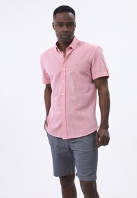 Unausgewählt, pink