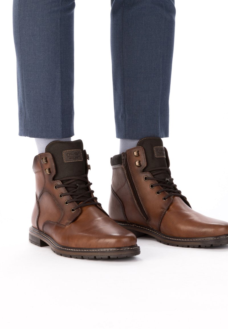 Rieker Bottines à lacets - braun