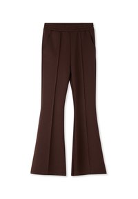 Pantaloni marroni a zampa in tessuto morbido, con vita elastica e due tasche laterali, arricchiti da pieghe sottili per un dettaglio in più.