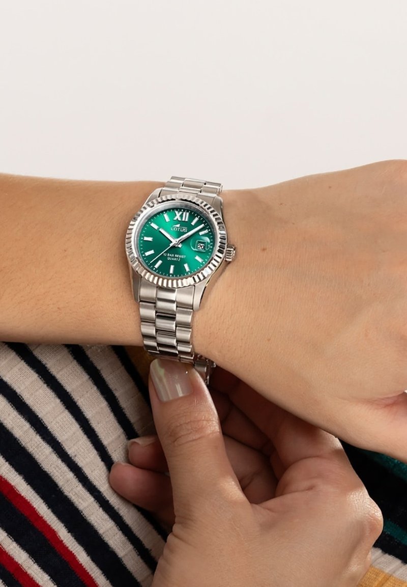 Lotus CLASSIC - Montre - silberfarben