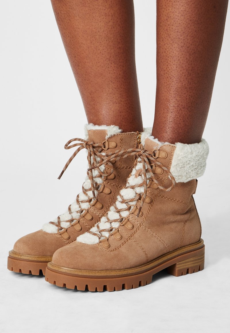 Tamaris Stivaletti stringati - beige