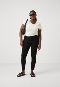 Vero Moda Curve VMCELLY  - Jegíny - black