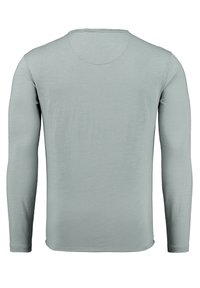 Lange mouwen shirt van lichtgrijze stof, met een ronde halslijn en een gladde textuur, met nette stiksels en zonder zichtbare patronen.