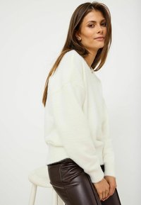 Tamaris Striktrøje - sugar swizzle