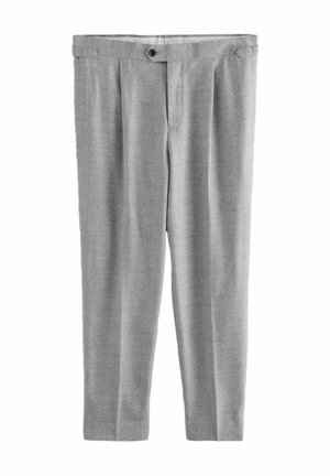 Pantalon gris clair en tissu texturé. Les caractéristiques incluent une fermeture à un bouton, des plis et une coupe droite.