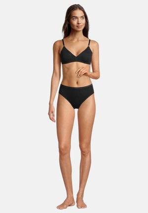 Schwarzes kabelloses BH- und hochgeschnittenes Slip-Set. Glattes Material, verstellbare Träger und minimalistisches Design ohne sichtbare Beschläge oder Muster.