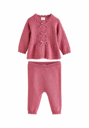 Next, REGULAR FIT - FRILL KNITTED BOW BABY CARDIGAN & LEGGINGS SET 2 PIECE - Strickjacke - pink