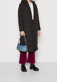 Noisy May Abrigo de invierno - black