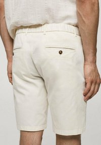 Mango Shorts - off-white