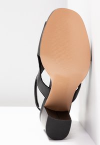 River Island Korolliset sandaalit - black