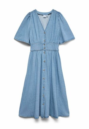 Robe midi en denim bleu clair avec manches courtes bouffantes, col en V, taille cintrée et fermeture à boutons sur le devant s'étendant jusqu'à la jupe.