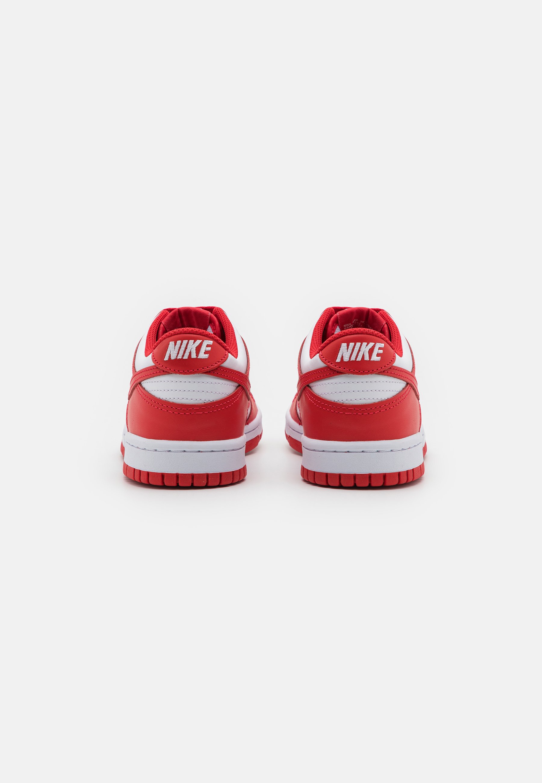 Nike Sportswear DUNK LOW UNISEX - Trainers - white/university red