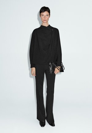 WITH CROSSOVER DETAIL AND BUTTON  - Camicetta - black
