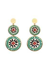 Kultaiset kaksinkertaiset rengaskorvakorut, joissa on turkoosin, mustan, punaisen ja kullan värisiä helmiä, jotka on aseteltu pyöreisiin kuvioihin.