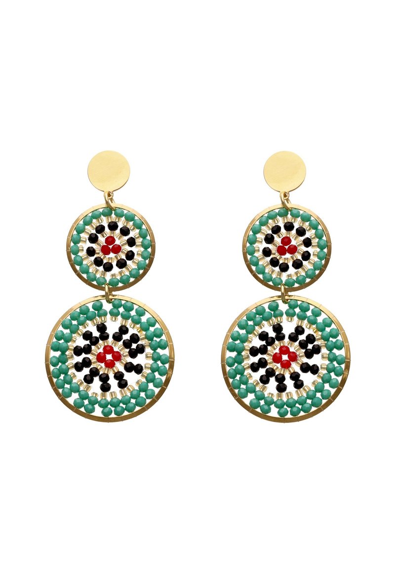 Kultaiset kaksinkertaiset rengaskorvakorut, joissa on turkoosin, mustan, punaisen ja kullan värisiä helmiä, jotka on aseteltu pyöreisiin kuvioihin.