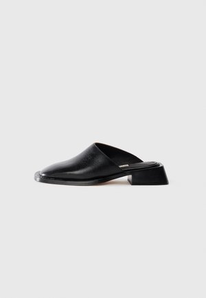 Mules - black