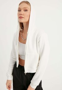 Herita Tröja med dragkedja - off white