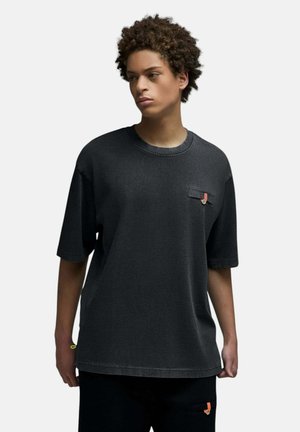 Saē, T-SHIRT SHIBA BLACK (ACID WASHED) HOMME - T-shirt basique - noir