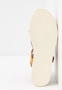 Tamaris Platform sandals - nut/saffron