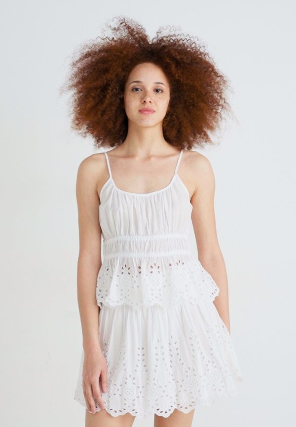 SMOCKED EYELET TANK - Top2