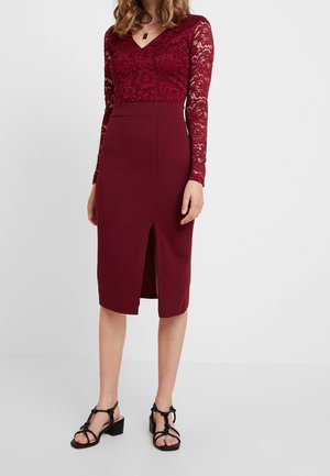Cocktailjurk - dark red