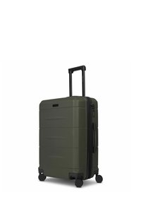 Hartschalenkoffer in Olivgrün mit vertikalen Rillen, ausziehbarem schwarzem Griff, vier drehbaren Rollen und Zahlenkombinationsschloss.