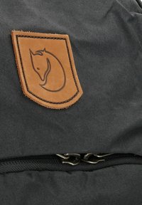 Fjällräven sac à dos Singi Kajka 65 S / M Backpack Coal Black