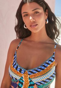 Next STRAPPY  REGULAR FIT - Denní šaty - blue scarf print