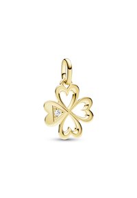 Ciondolo a quadrifoglio d'oro con foglie a forma di cuore aperto, un centro triangolare con una pietra trasparente e una finitura liscia e lucida.
