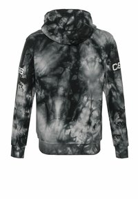 Zwart-grijze tie-dye hoodie met een zachte textuur, voorzien van een kangoeroezak, verstelbare capuchon en een bedrukt logo op de mouw.