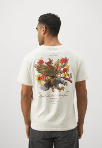 Legacies BENFICA LISSABON GLORIOSO - Marškinėliai su spaudiniu - off white